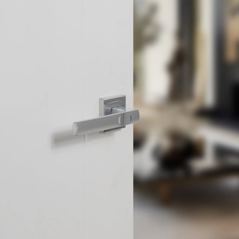 Atlantic STATUS Kansas Door Handle Pack (Bathroom Set - 2.5" CE Bathroom Lock, 3" Fire Rated Hinges x3)