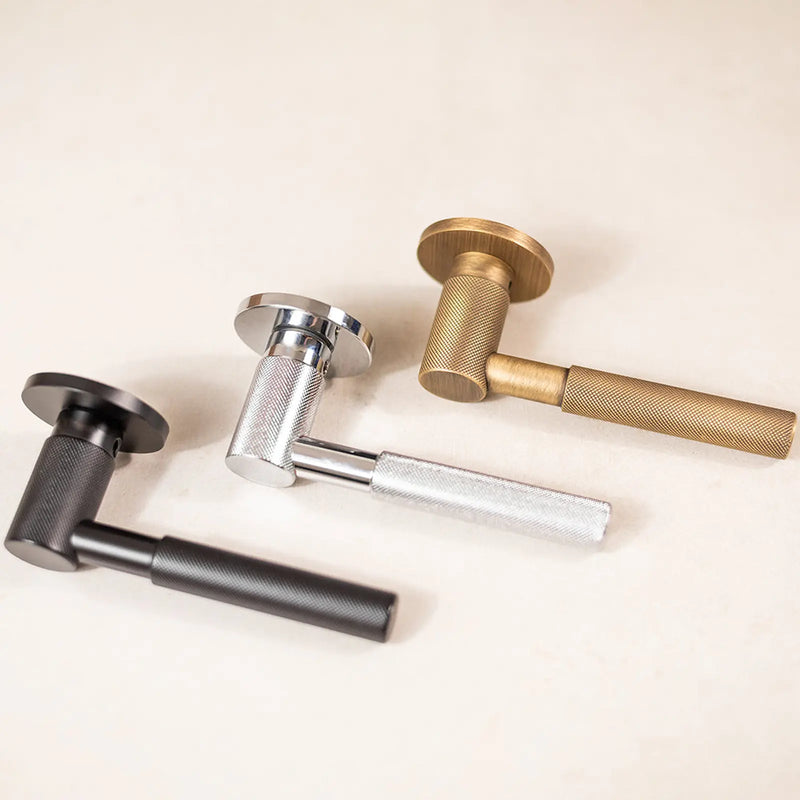 Atlantic Millhouse Brass Mason Knurled Lever Door Handle on 5mm Slimline Round Rose