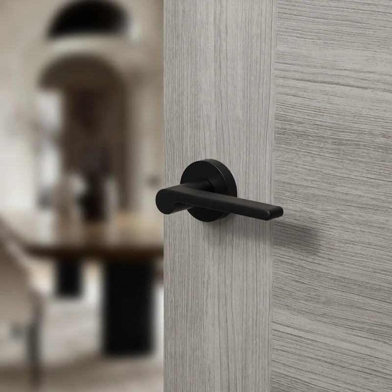 Atlantic Senza Pari Darrio Door Handle Pack (Bathroom Set - 3" CE Bathroom Lock, 3" Fire Rated Hinges x3)