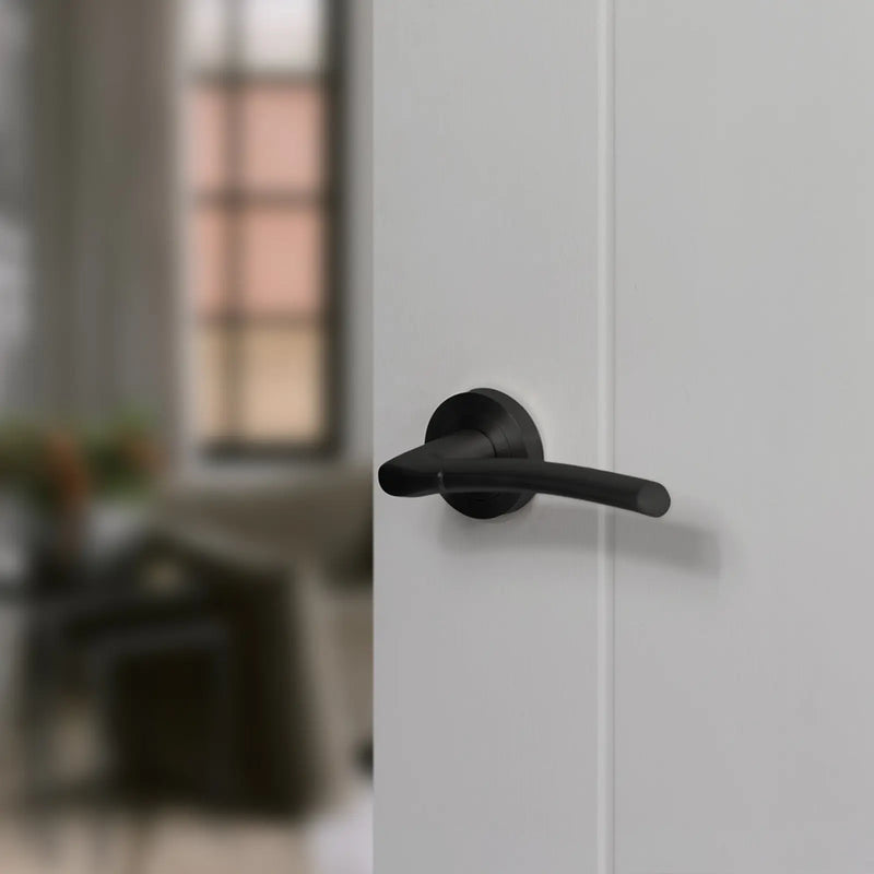 Atlantic STATUS Indiana Door Handle Pack (Bathroom Set - 3" CE Bathroom Lock, 4" Fire Rated Hinges x3)
