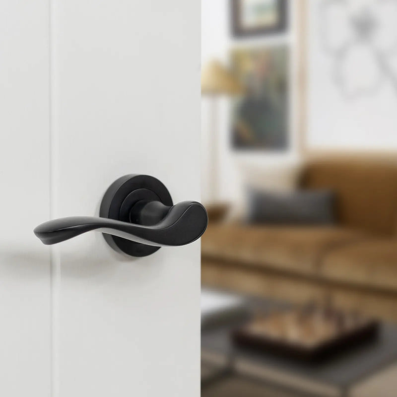 Atlantic Old English Warwick Door Handle Pack (3 Lever Lock Set - 3" CE Sashlock, 4" Slim Knuckle Hinges x2)