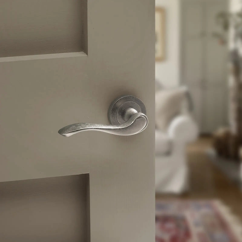 Atlantic Old English Warwick Door Handle Pack (3 Lever Lock Set - 2.5" CE Sashlock, 3" Fire Rated Hinges x3)