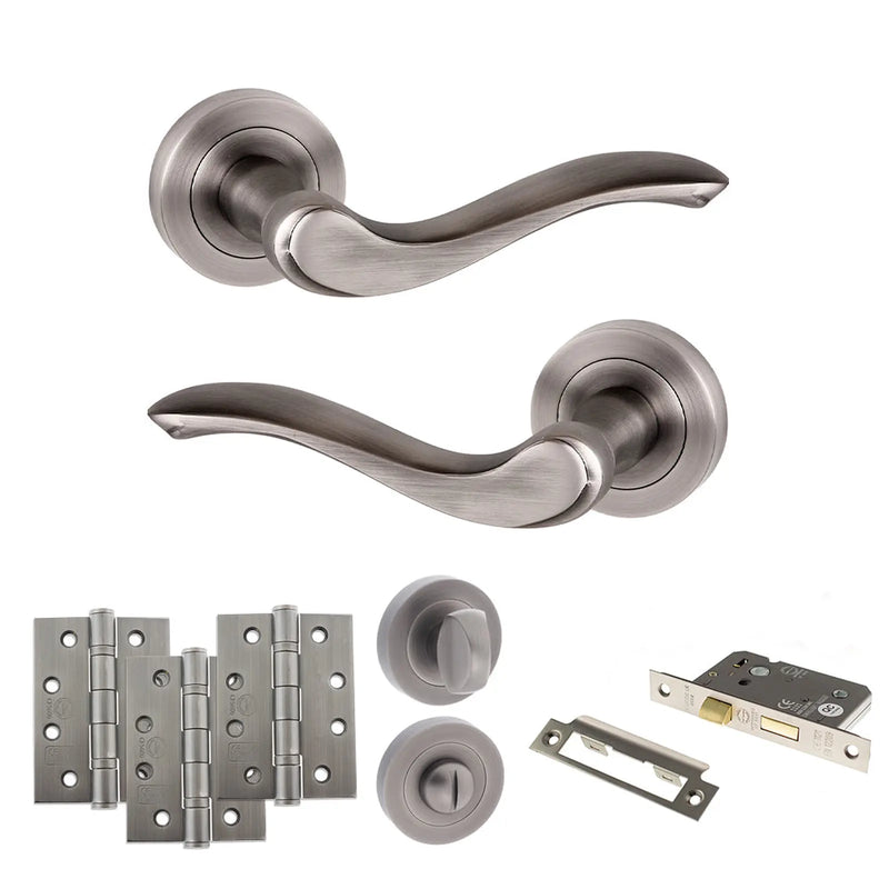 Atlantic Old English Warwick Door Handle Pack (Bathroom Set - 2.5" CE Bathroom Lock, 4" Fire Rated Hinges x3)