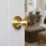 Atlantic Old English Ripon Door Knob Pack (Lock Set - 3" Latch & Deadlock, 4" Slim Knuckle Hinges x2)