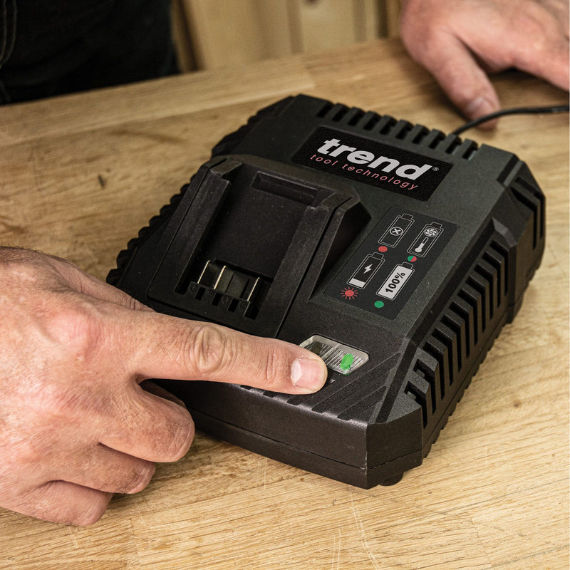 T18S/CH6A - T18S Fast Charger (240v) - UK & IRL sale only