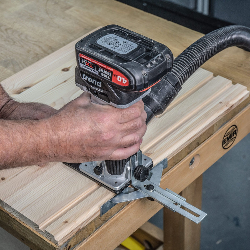 T18S/R14T2 - Cordless ¼” Trim Router (1x 4Ah) 18V UK & Ireland only